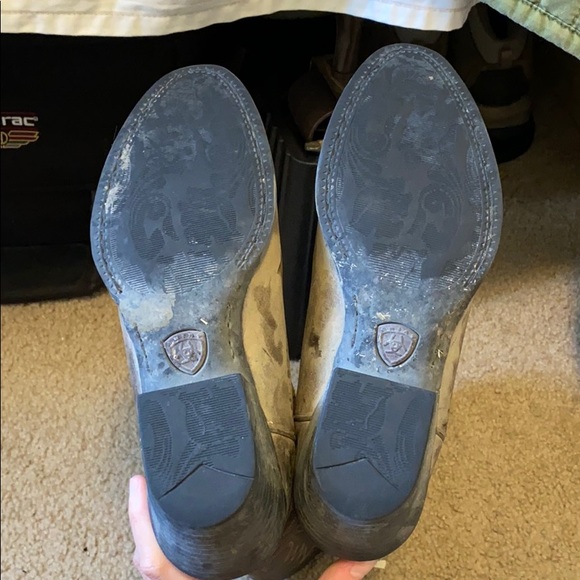 Ariat Cowboy Boots - Picture 5 of 5